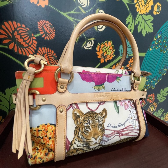 Salvatore Ferragamo Wildlife Floral Jaguar Satchel Bag – Made in Italy - Picture 4 of 11
